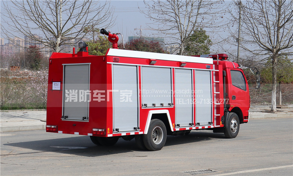 東風(fēng)多利卡單排座消防車高清圖片 東風(fēng)多利卡單排座消防車高清圖片